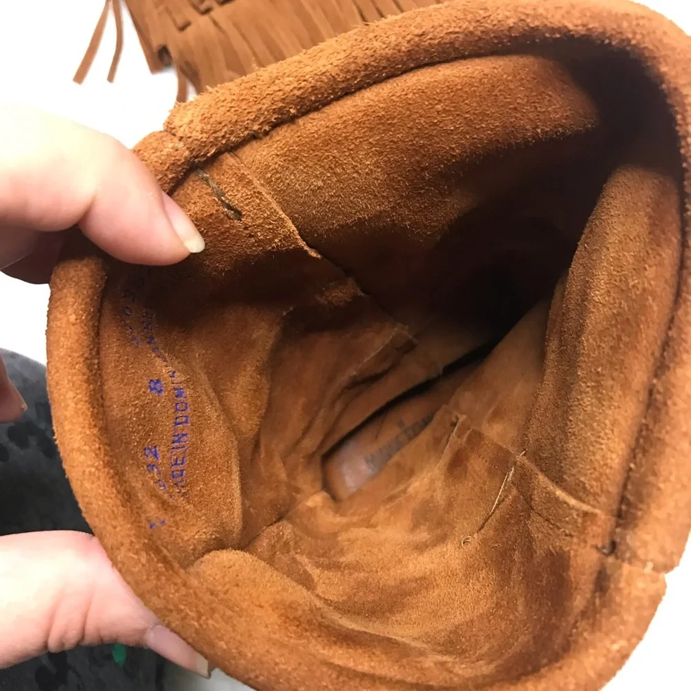 Minnetonka 3-Layer Fringe Boots Size 8 - Picture 11 of 14